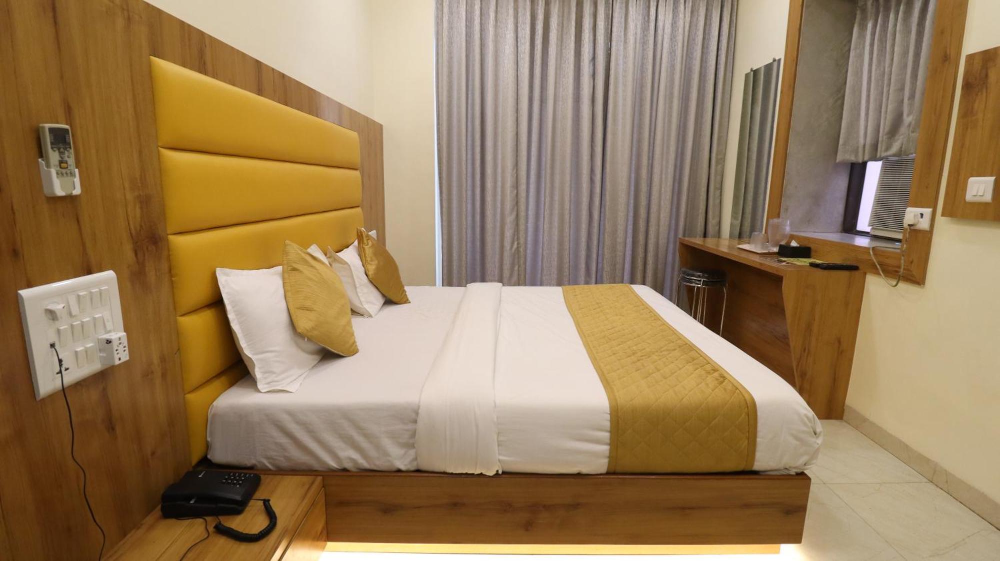 Hotel National - Grant Road 뭄바이 외부 사진