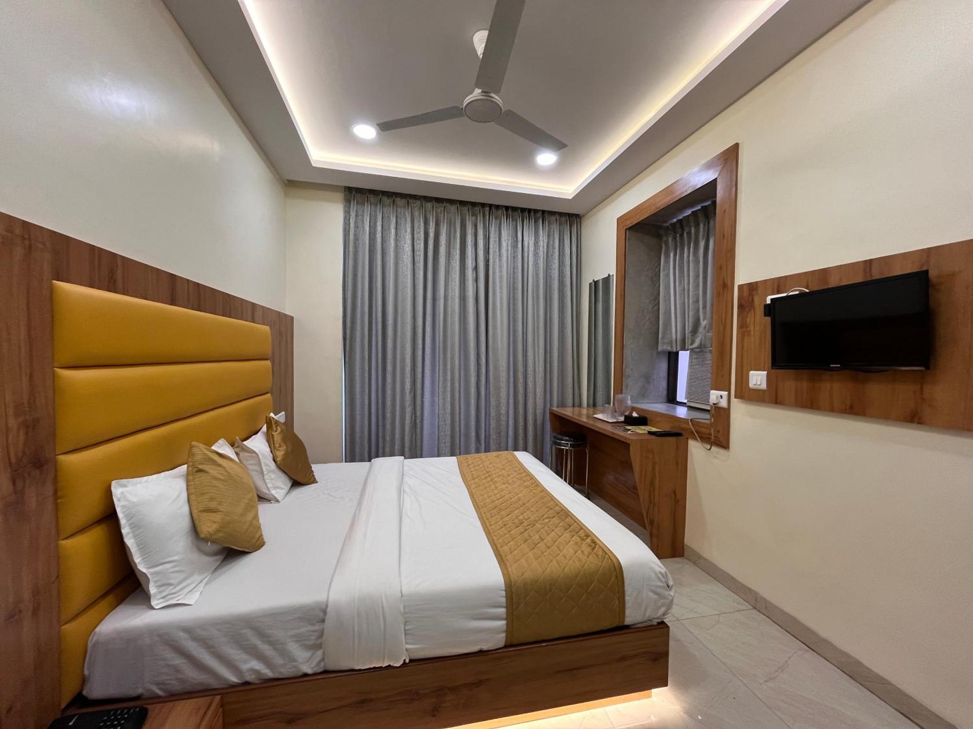 Hotel National - Grant Road 뭄바이 외부 사진