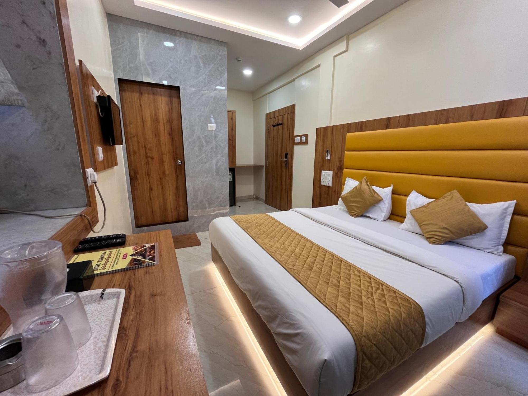 Hotel National - Grant Road 뭄바이 외부 사진