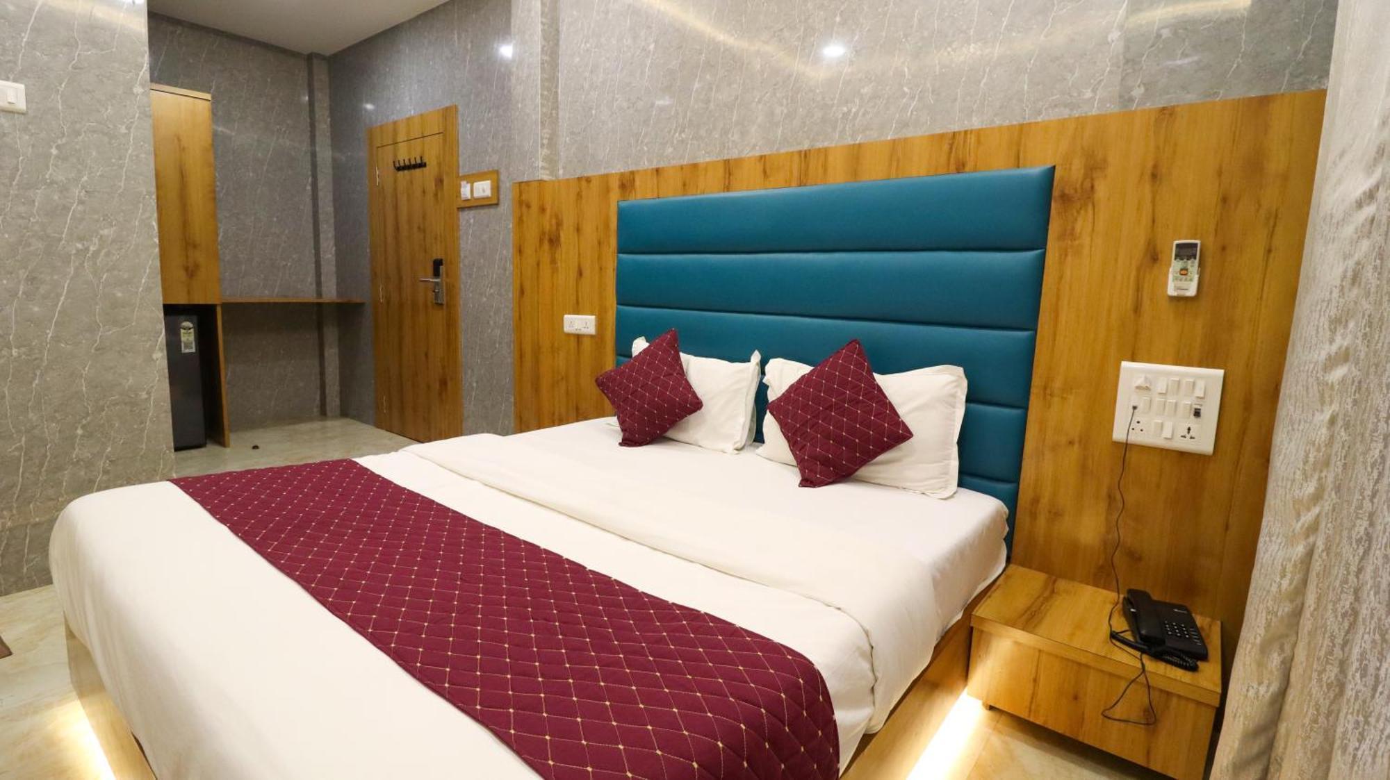 Hotel National - Grant Road 뭄바이 외부 사진